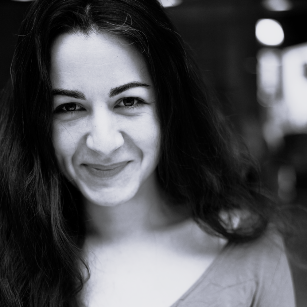 Najoua-Darwiche_credit-photo_Josephine-Lointaine_noir et blanc